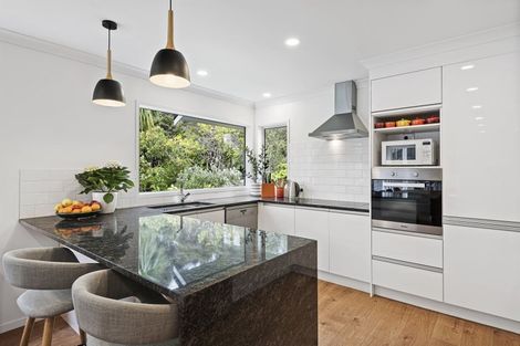 Photo of property in 55 Tui Glen Road, Birkenhead, Auckland, 0626