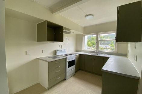 Photo of property in 95 Farmer Crescent, Taita, Lower Hutt, 5011