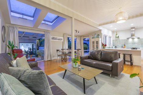 Photo of property in 100 Old Mill Road, Westmere, Auckland, 1022