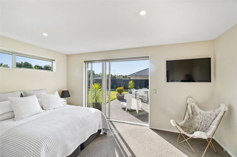 Photo of property in 33 Mariposa Crescent, Aidanfield, Christchurch, 8025
