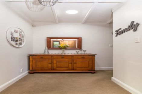 Photo of property in 12 Napier Road, Terrace End, Palmerston North, 4410