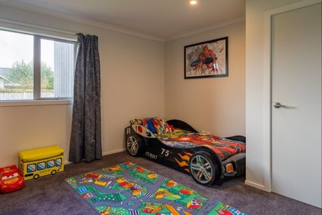 Photo of property in 21 Okarito Avenue, Levin, 5510