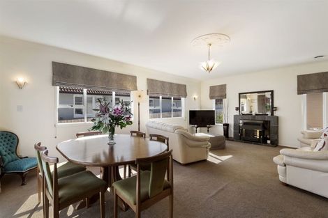 Photo of property in 2/39 Jutland Road, Hauraki, Auckland, 0622