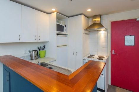 Photo of property in Terrace Heights Apartments, 5f/163 The Terrace, Wellington Central, Wellington, 6011