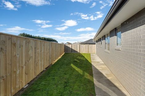 Photo of property in 35 Oldfield Lane, Marton, 4710