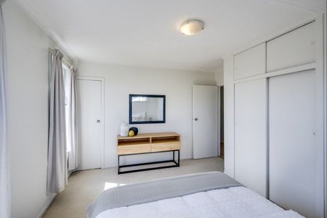 Photo of property in 1 James Cook Street, Havelock North, 4130