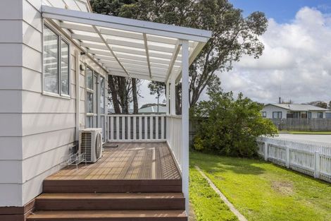 Photo of property in 53 Sunnyvale Street, Bell Block, New Plymouth, 4312