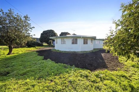 Photo of property in 26 Hira Street, Ohawe, Hawera, 4671