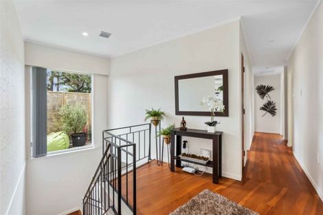 Photo of property in 9 Oruamo Place, Beach Haven, Auckland, 0626