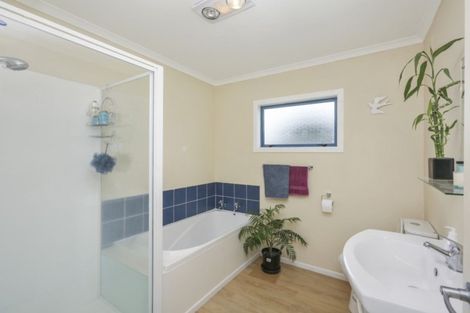 Photo of property in 393 Carrington Street, Upper Vogeltown, New Plymouth, 4310