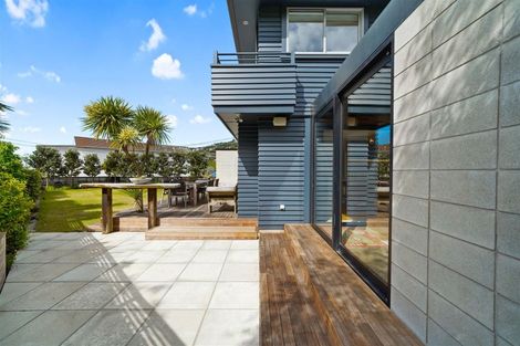 Photo of property in 42 Whitfield Street, Sumner, Christchurch, 8081