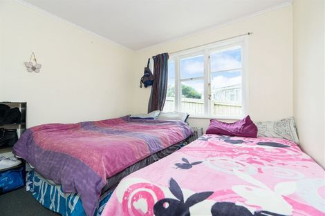 Photo of property in 12 Igloo Place, Red Hill, Papakura, 2110