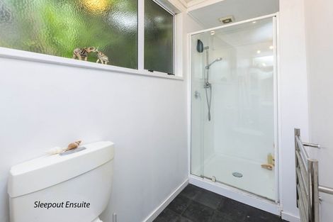 Photo of property in 77 Raukawa Street, Stokes Valley, Lower Hutt, 5019