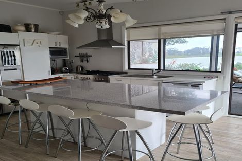 Photo of property in 2/203 Oakland Road, Karaka, Papakura, 2580