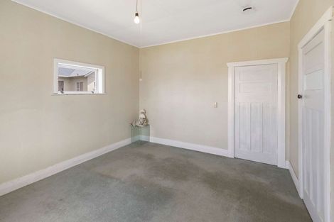 Photo of property in 34 High Street West, Waitara, 4320