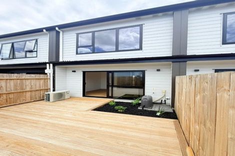 Photo of property in 10/32 Tapuwae Way, Mangere Bridge, 2022