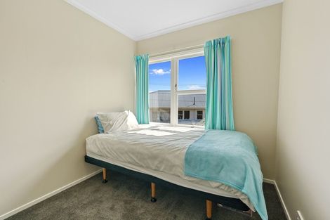 Photo of property in 18 Saint Edmund Crescent, Tawa, Wellington, 5028