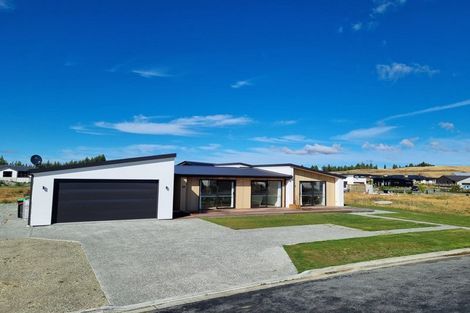Photo of property in 22 Rodman Lane, Lake Tekapo, 7999