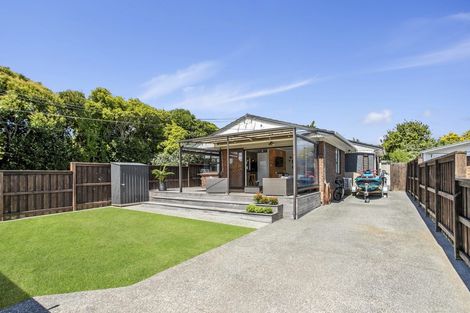 Photo of property in 1/105 Taylor Road, Mangere Bridge, Auckland, 2022