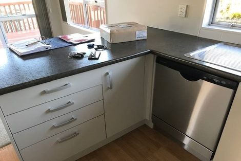 Photo of property in 97 Unsworth Drive, Unsworth Heights, Auckland, 0632