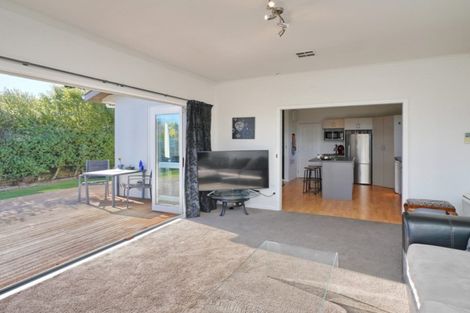 Photo of property in 319 Estuary Road, South New Brighton, Christchurch, 8062