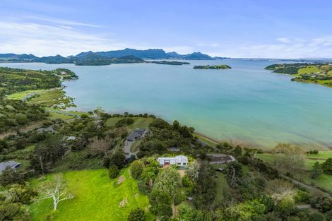 Photo of property in 807 Whangarei Heads Road, Parua Bay, Whangarei, 0174