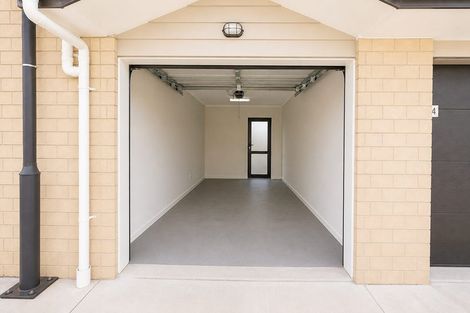 Photo of property in 6/4 Wallson Crescent, Wiri, Auckland, 2104