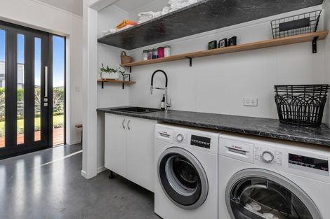 Photo of property in 233a Marsden Point Road, Ruakaka, 0116