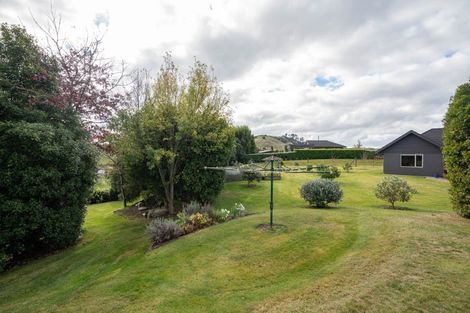 Photo of property in 63 Loch Views Road, Acacia Bay, Taupo, 3385