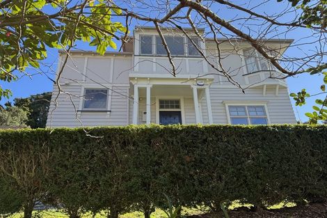 Photo of property in 14 Glen Road, Kelburn, Wellington, 6012