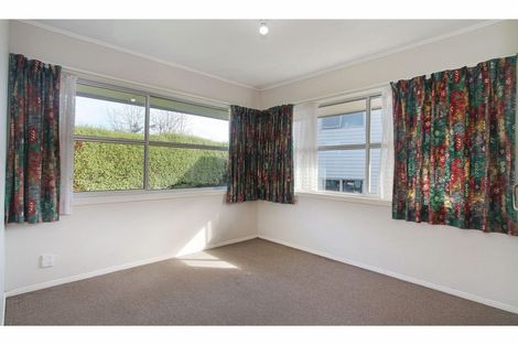 Photo of property in 832 East Coast Road, Oteha, Auckland, 0630