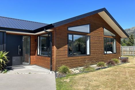 Photo of property in 3 Paradise Place, Lake Hawea, Wanaka, 9382