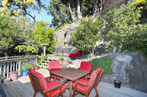 Photo of property in 11 Roseneath Place, Cashmere, Christchurch, 8022