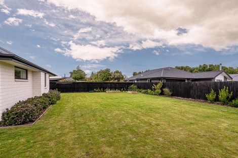 Photo of property in 17 Owen Drive, Darfield, 7510