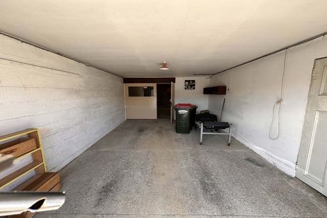 Photo of property in 20 Oswald Crescent, Paparangi, Wellington, 6037