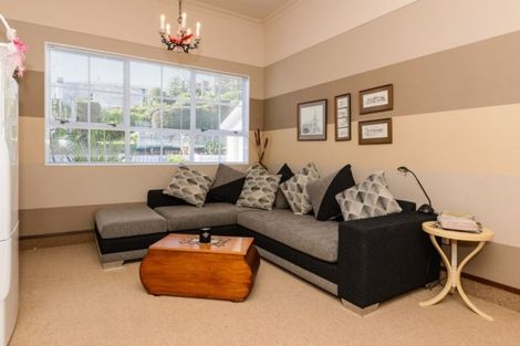 Photo of property in 40-42 Waikawa Road, Picton, 7220