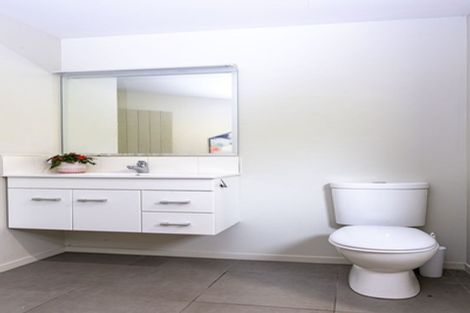 Photo of property in 39 County Heights Drive, Aokautere, Palmerston North, 4471