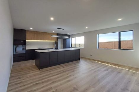 Photo of property in 1/2 Maxwelton Drive, Mairangi Bay, Auckland, 0630