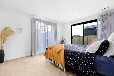 Photo of property in 8 Bale Road, Jacks Point, 9371