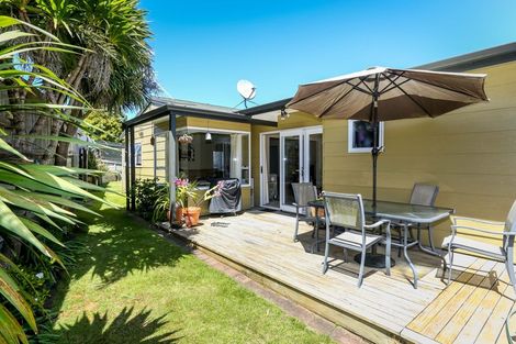 Photo of property in 11 Puketotara Street, Highlands Park, New Plymouth, 4312