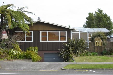Photo of property in 284 Mangorei Road, Merrilands, New Plymouth, 4312