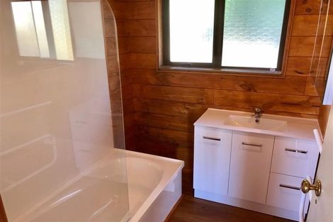 Photo of property in 1/35 Polkinghorne Drive, Manly, Whangaparaoa, 0930