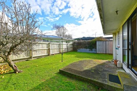 Photo of property in 2 Stream Grove, Heretaunga, Upper Hutt, 5018