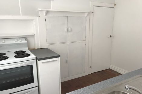 Photo of property in 130 Brougham Street, Mount Victoria, Wellington, 6011