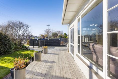 Photo of property in 114 Glover Road, Hawera, 4610