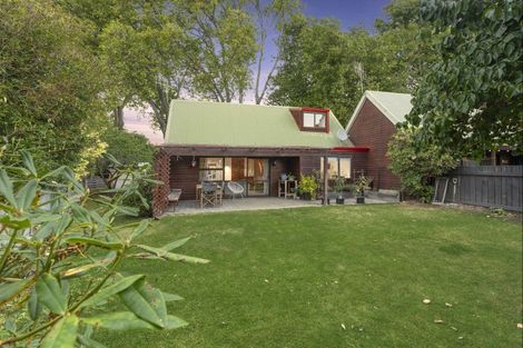 Photo of property in 13a Heuchan Lane, Wanaka, 9305