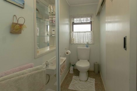 Photo of property in 28 Mcgregor Avenue, Pirimai, Napier, 4112