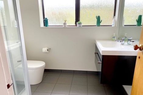 Photo of property in 30 Margaret Road, Raumati Beach, Paraparaumu, 5032