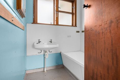 Photo of property in 46 Pollen Crescent, Melville, Hamilton, 3206