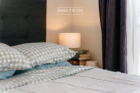 Photo of property in 2/16 Putini Road, Mangere Bridge, Auckland, 2022